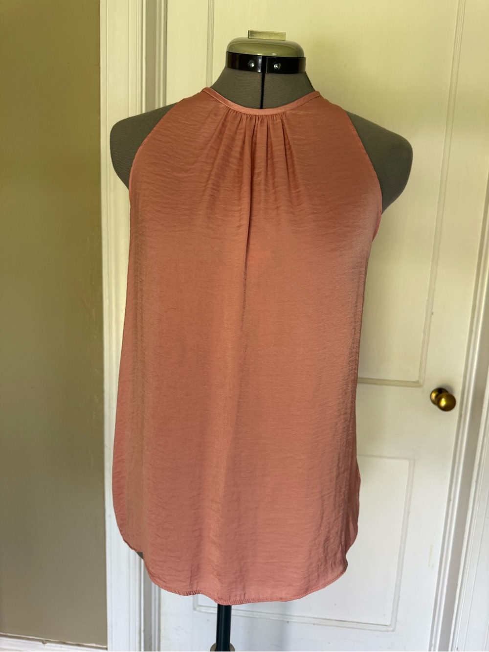 Old Navy Sleeveless Flowy Top - Dusty Rose